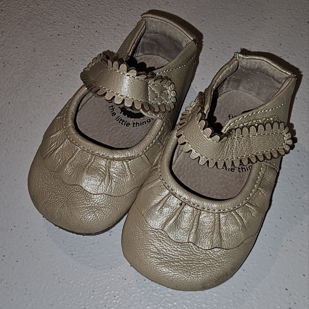 Livie & Luca gold girl shoes